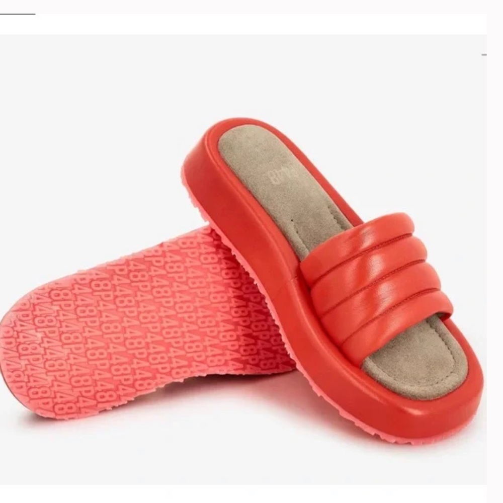 P448 Leather Fergie Orange Sandal Sz 39 **NWT***